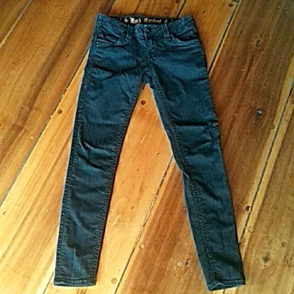 Rock Revival Jeans. - Picture 4 of 8